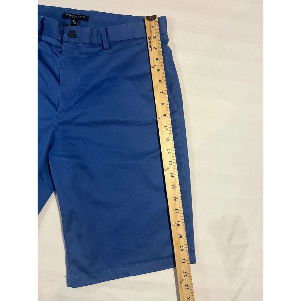 Banana Republic Emerson Shorts Mens 32 Blue Flat Front‎ Chino Straight Leg